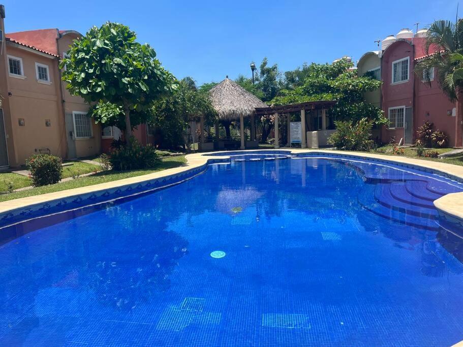 Appartamento Casa Con Alberca A 8 Min De Playa Ixtapa  Esterno foto