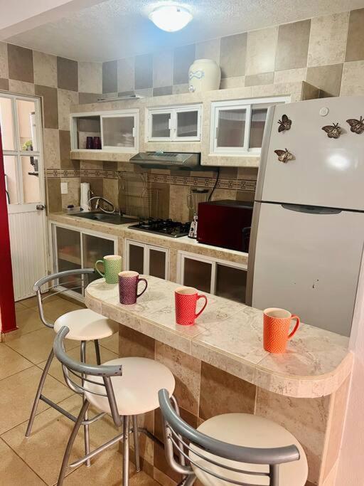 Appartamento Casa Con Alberca A 8 Min De Playa Ixtapa  Esterno foto
