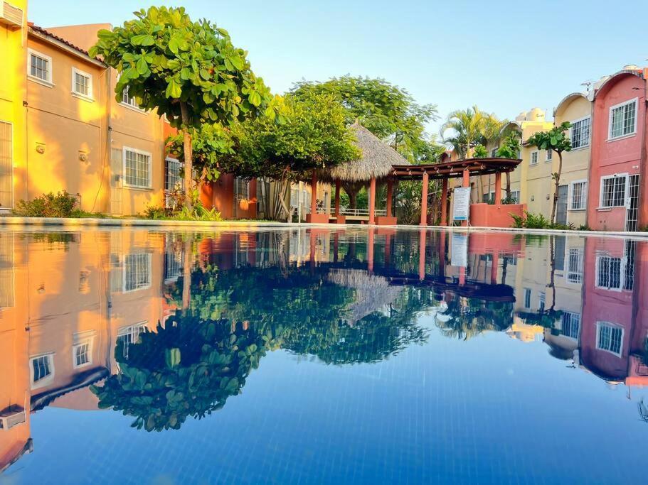 Appartamento Casa Con Alberca A 8 Min De Playa Ixtapa  Esterno foto