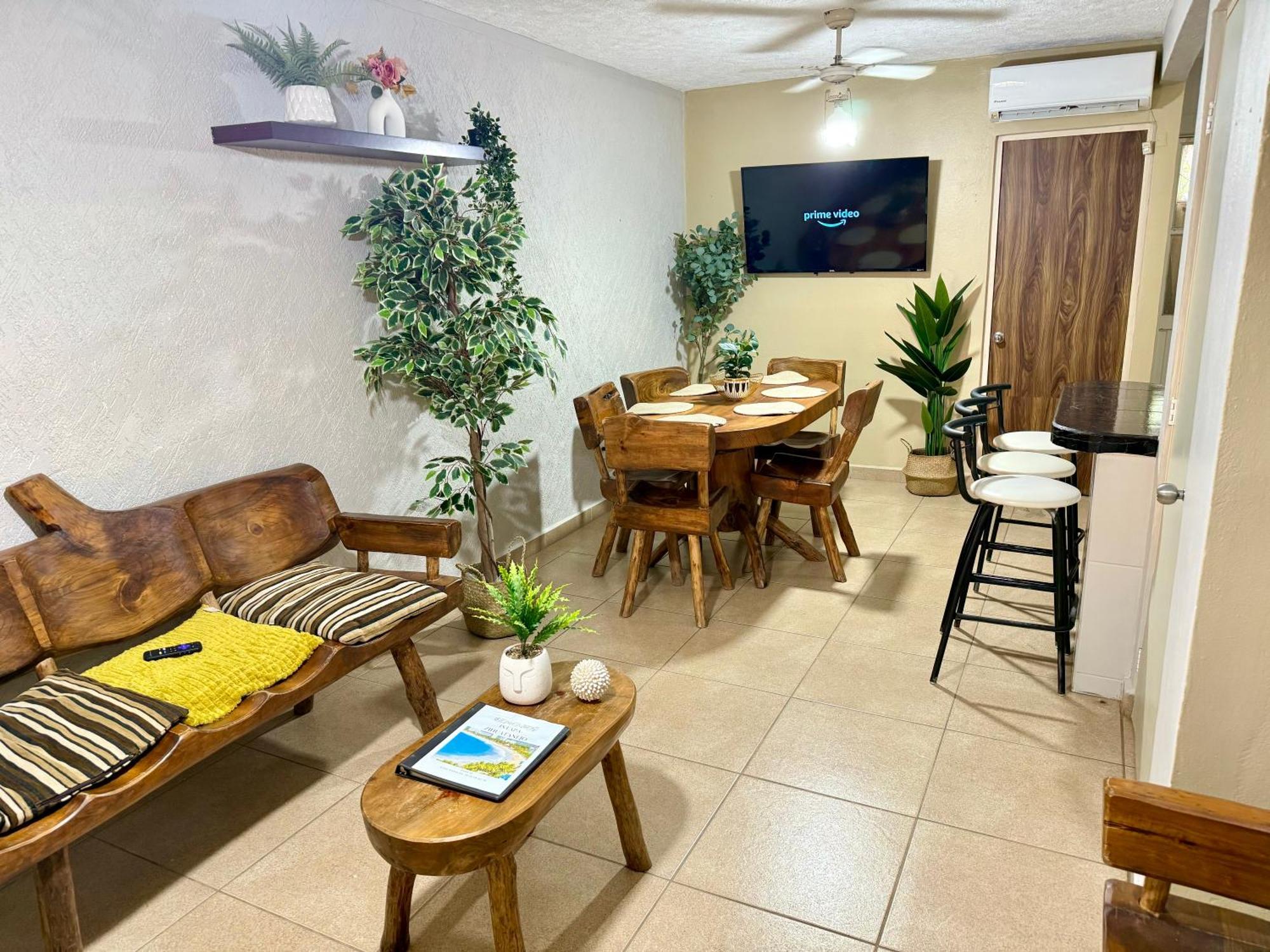 Appartamento Casa Con Alberca A 8 Min De Playa Ixtapa  Esterno foto