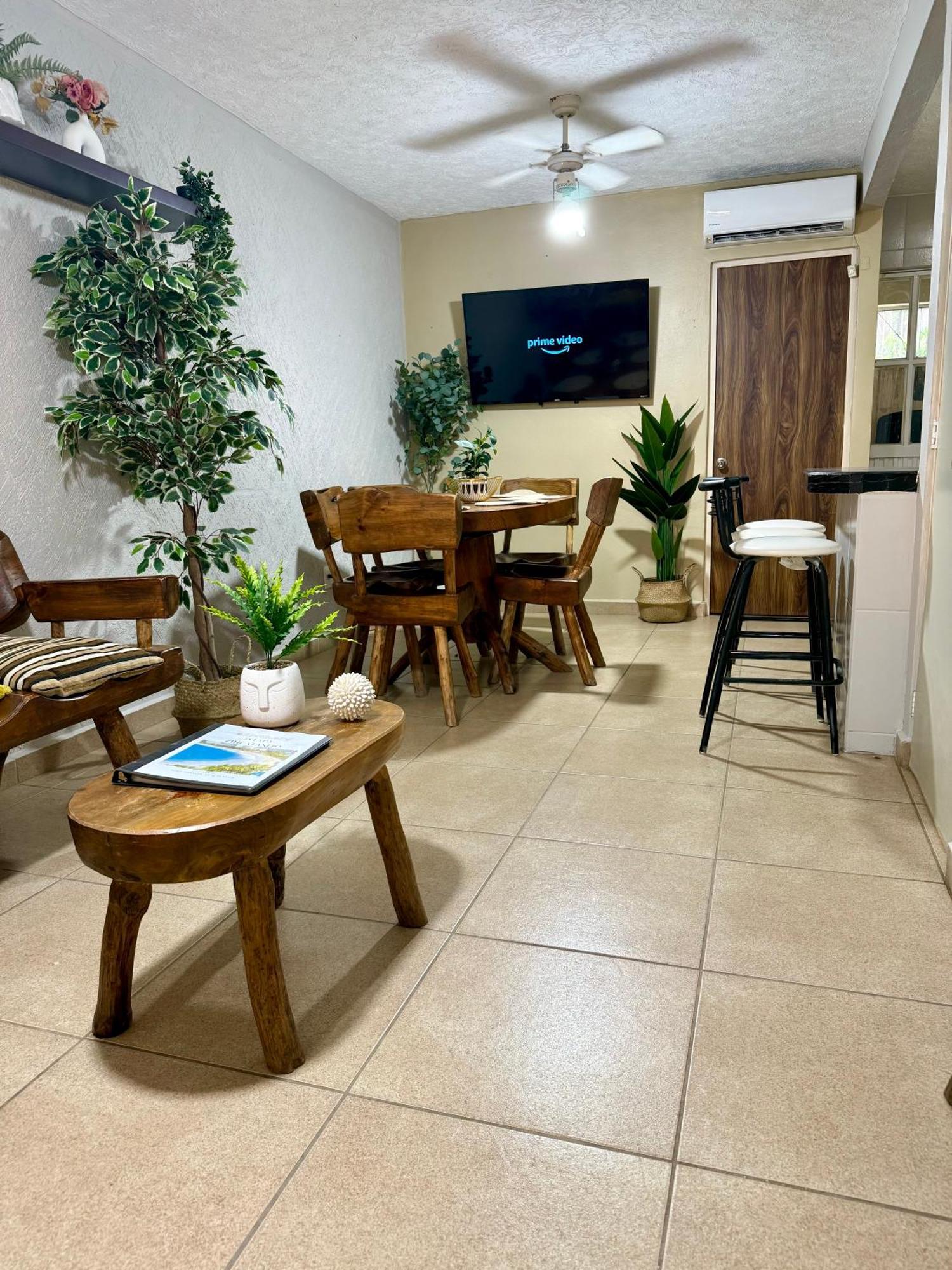 Appartamento Casa Con Alberca A 8 Min De Playa Ixtapa  Esterno foto